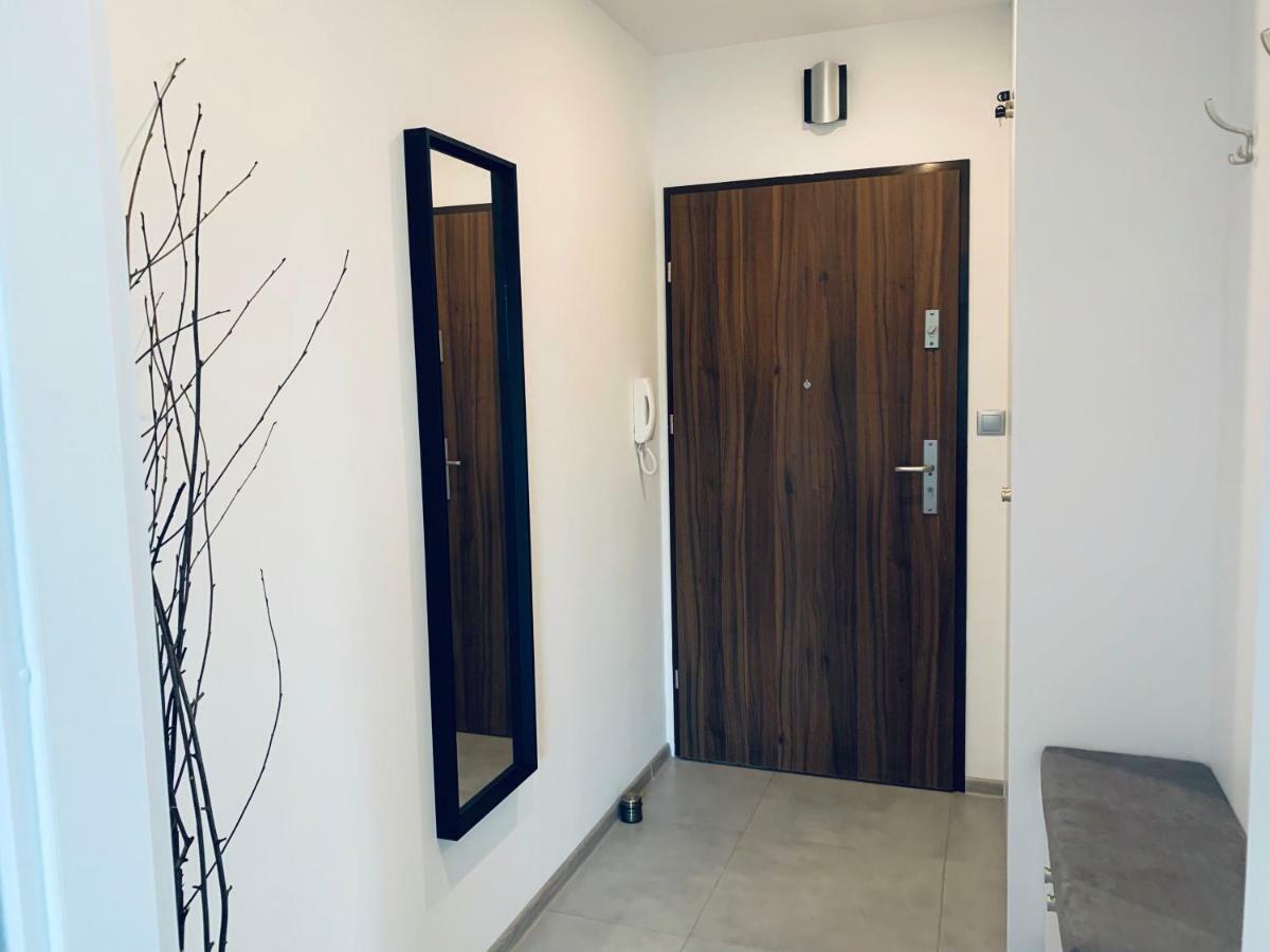Apartament 102 G&W Daire Wrocław Dış mekan fotoğraf