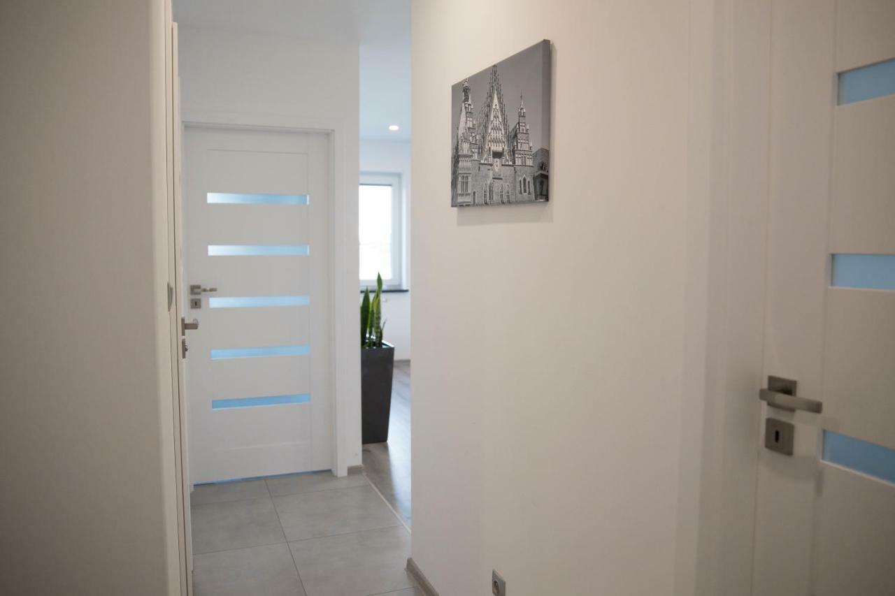 Apartament 102 G&W Daire Wrocław Dış mekan fotoğraf