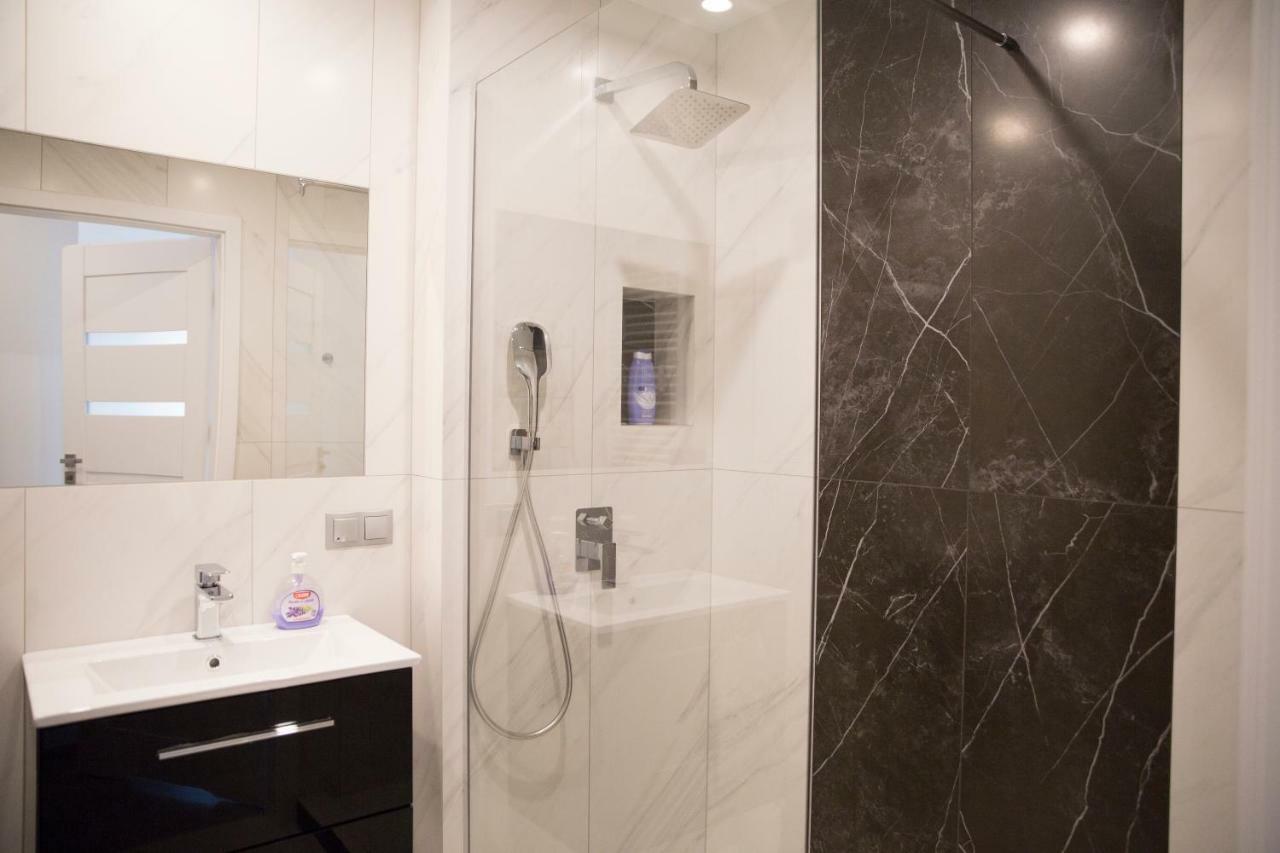 Apartament 102 G&W Daire Wrocław Dış mekan fotoğraf